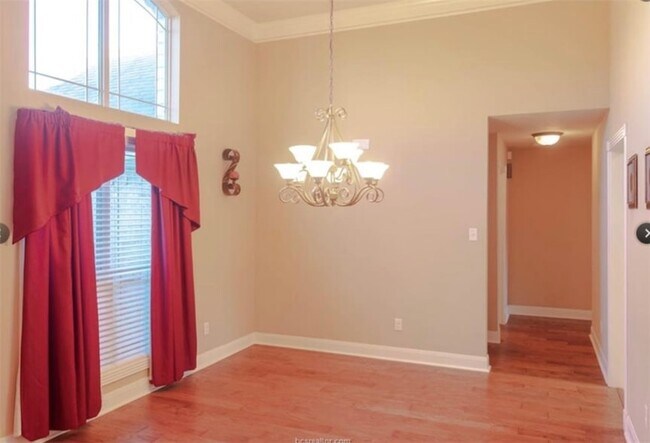 Building Photo - 4200 Colchester Ct