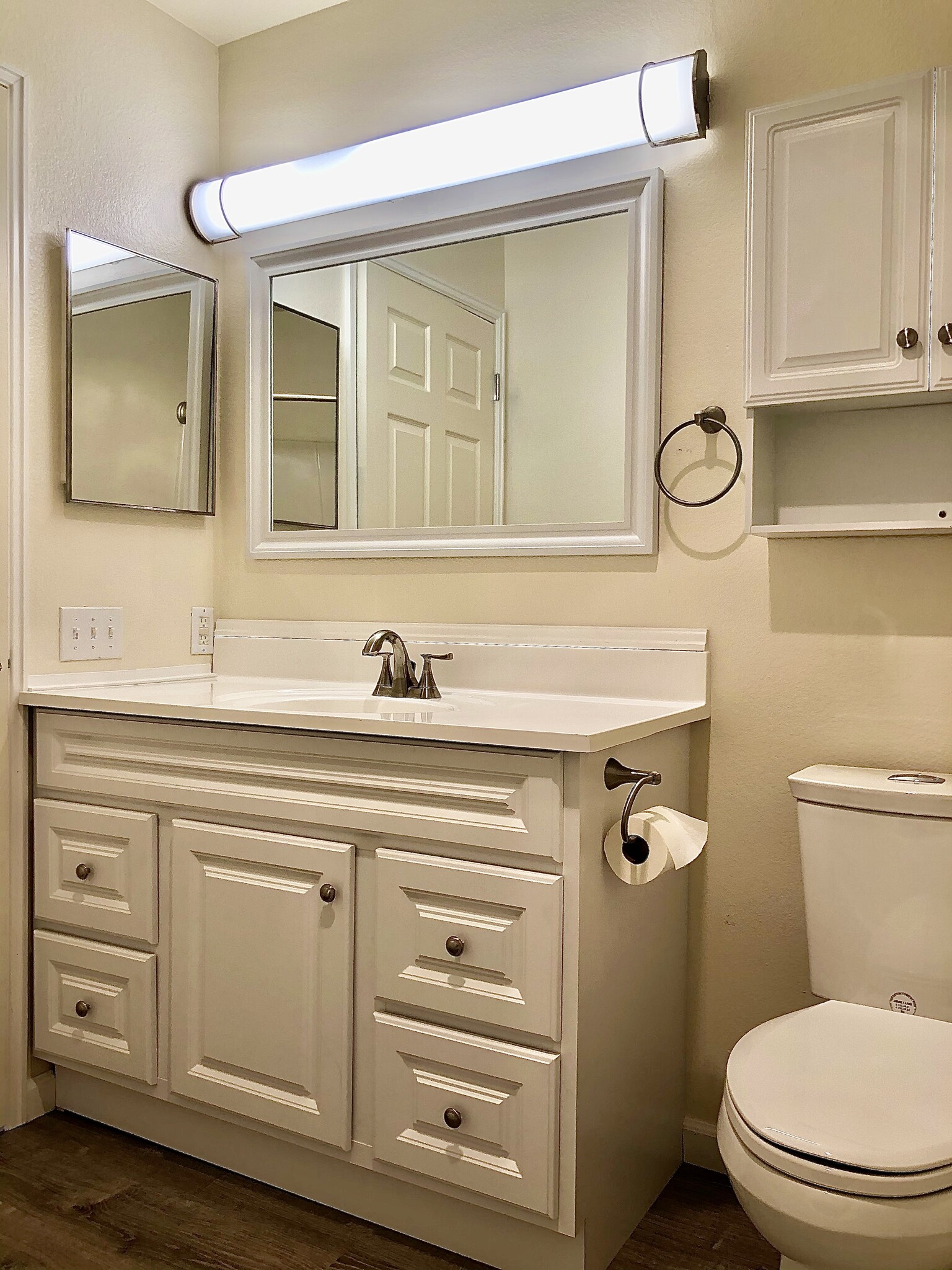 Building Photo - 583 Van Wey Cir