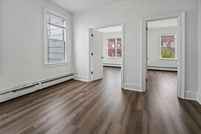 Building Photo - 154 W 29th St