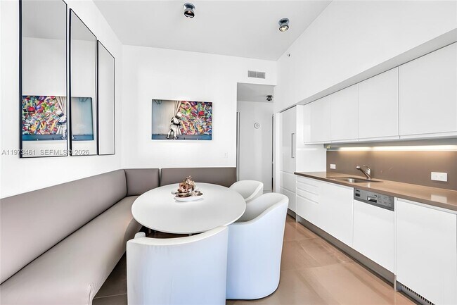 Building Photo - 18101 Collins Ave