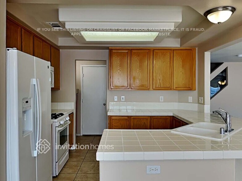 Building Photo - 10241 Grecian Laurel Ct