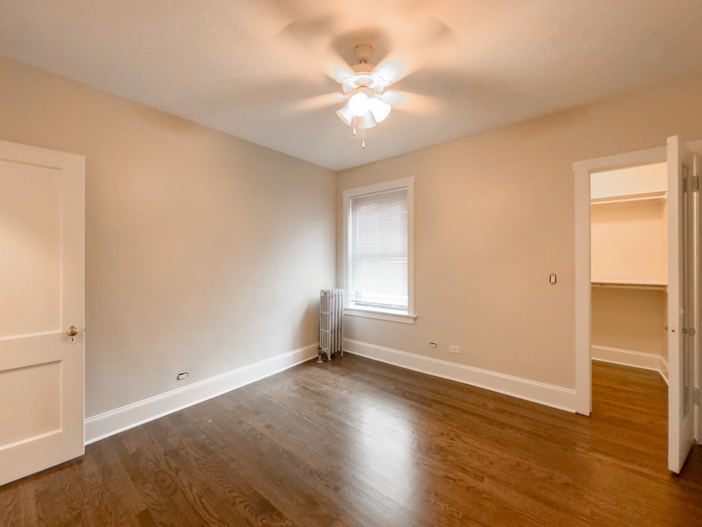 Building Photo - 1364 E 52nd St