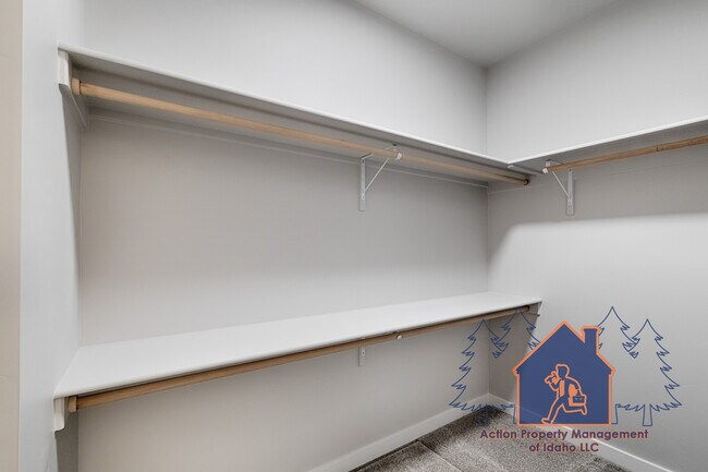 Building Photo - 18405 N Sweet William Ave