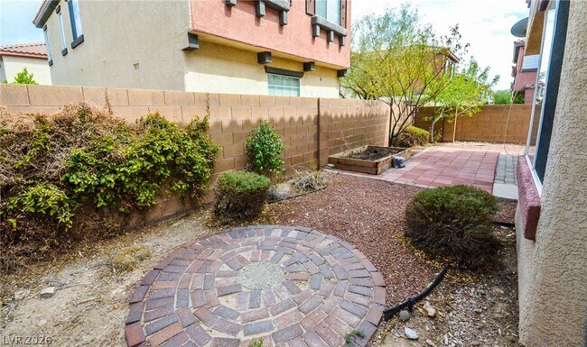 Building Photo - 10624 Allegrini Dr