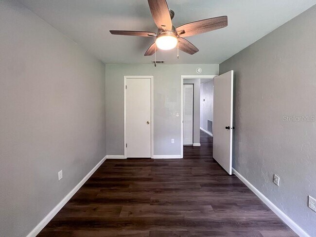 Building Photo - 2232 SW 39 Dr