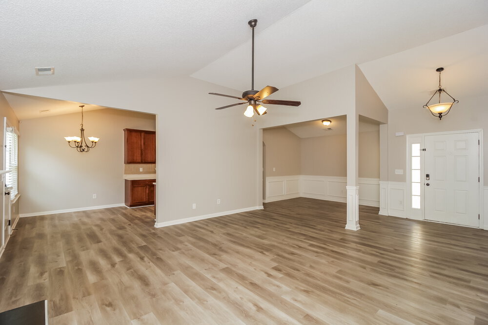 Building Photo - 526 Firethorn Ct