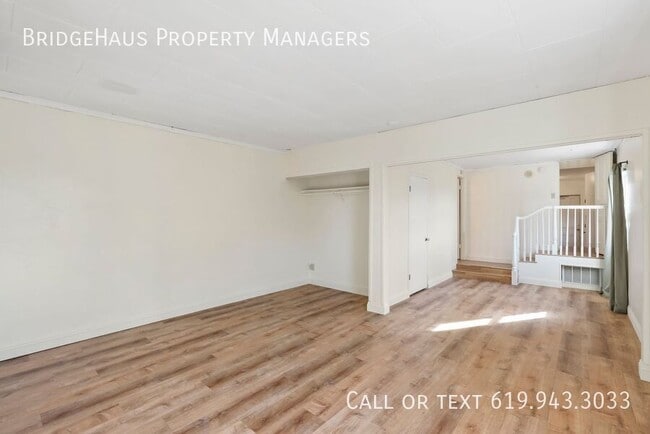 Building Photo - 4739 Hillcrest Ave