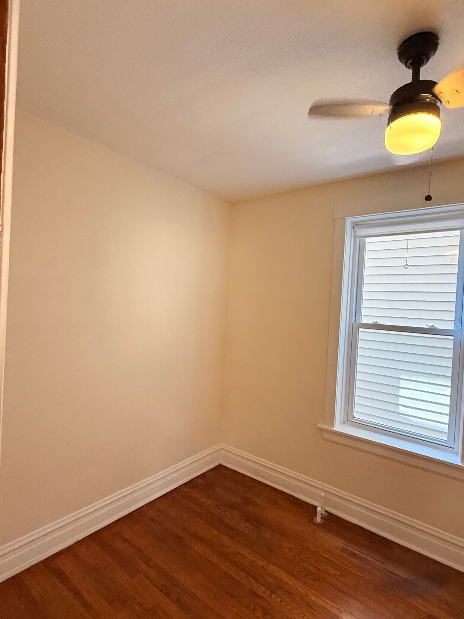 Bedroom 1 - 3423 N Ridgeway Ave