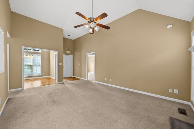 Building Photo - 4 Bedroom Pet Friendly Home For Rent With ...