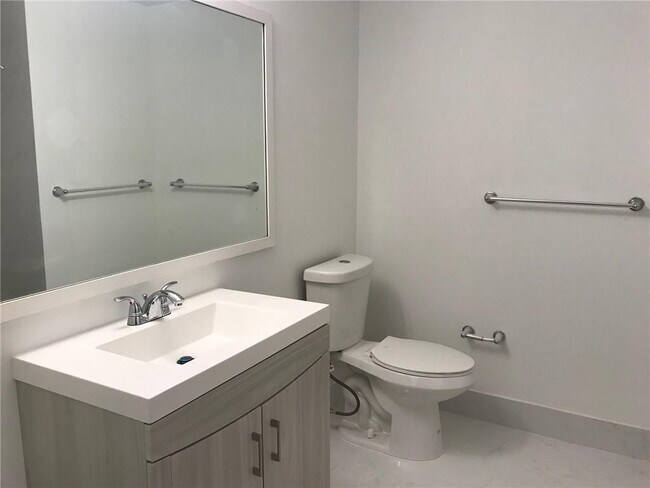 Building Photo - 1489 Barcelona Way