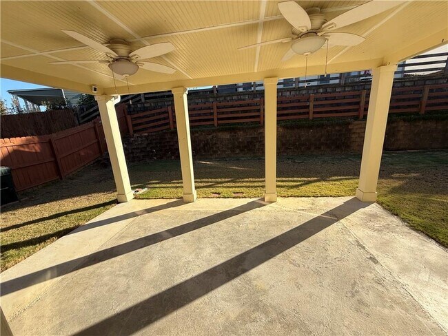 Building Photo - 480 Meadow Hill Dr