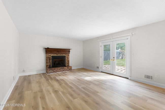 Building Photo - 13 Laurel Crest Dr