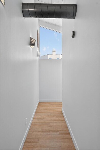 Building Photo - 233 2nd St.