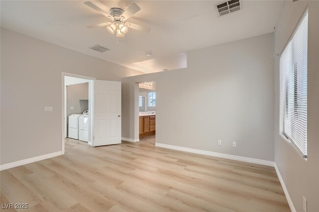 Building Photo - 648 W Vincents Dream Ave