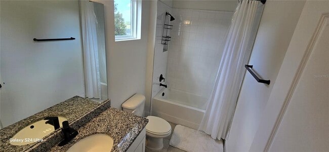 Building Photo - 18410 Blue Heron Cir