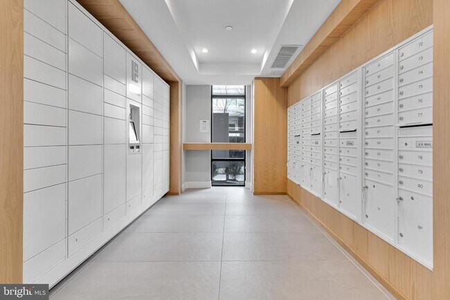 Building Photo - 37 L St SE