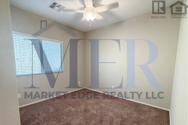 Building Photo - 4Bed/2Bath Home at Signal Butte/Warner! $399 MOVE-IN SPECIAL! Ready for Immediate Move-In!