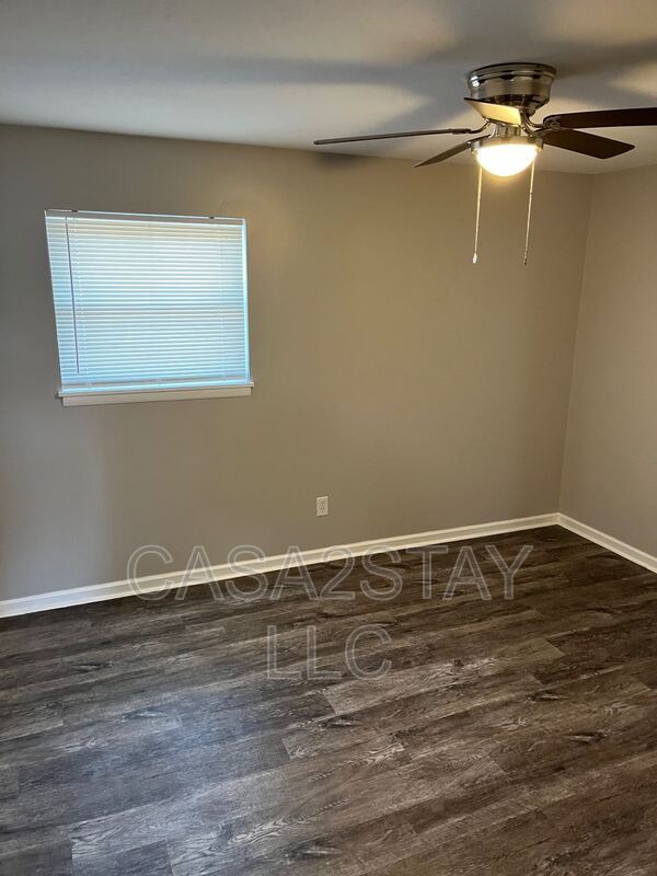 Building Photo - 4815 Saddlebrook Ln