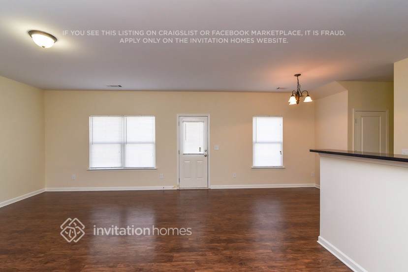 Building Photo - 4172 Oak Field Dr