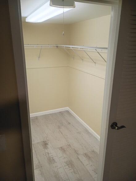 walk in closet - 601 1st St S