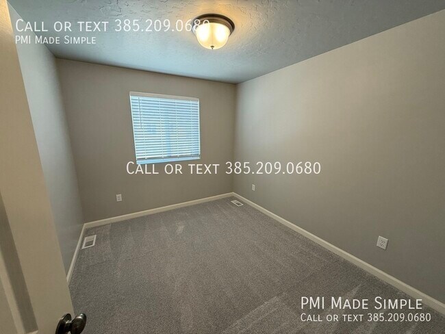 Building Photo - 348 N Colonnade Rd