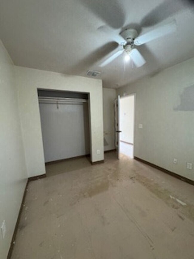 Building Photo - 2851 Highland Ave