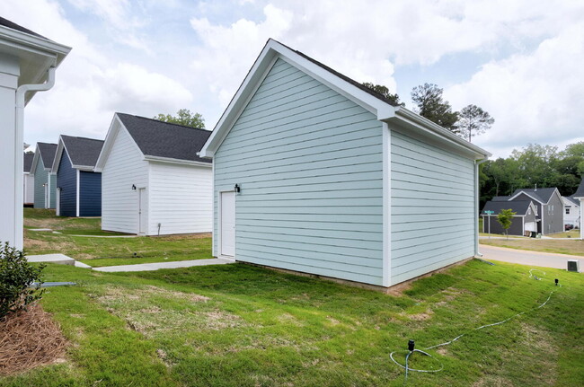 Building Photo - 712 Georgias Landing Parkway