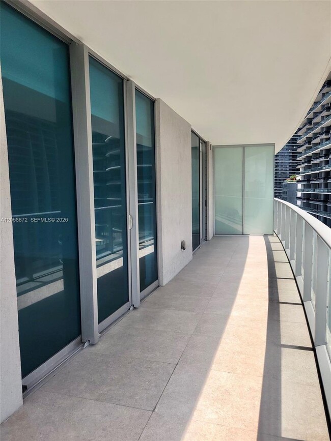 Building Photo - 1100 S Miami Ave