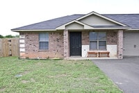 Building Photo - Mission Ranch- 2 Bedroom Duplex for Rent in Lindale!