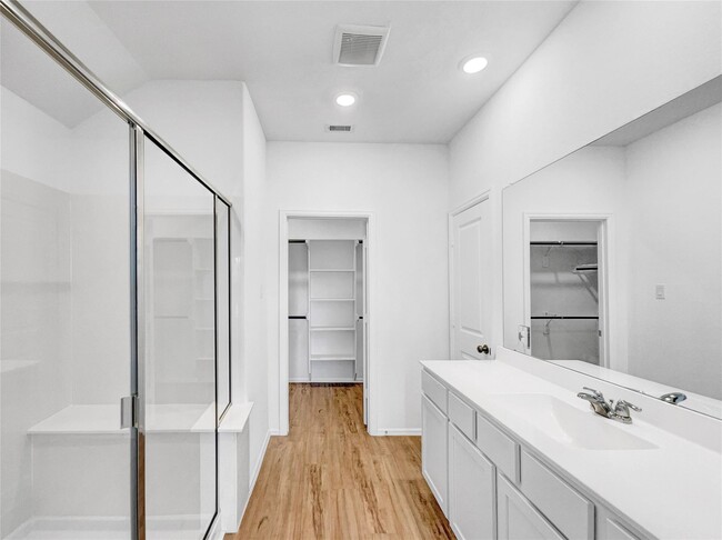 Building Photo - 14242 Walworth Crk Ct