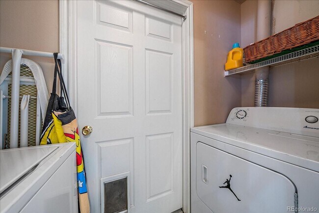 Building Photo - Lovely 2 Bed 2 Bathroom Condo in Parker