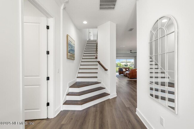 Building Photo - 638 Windley Dr