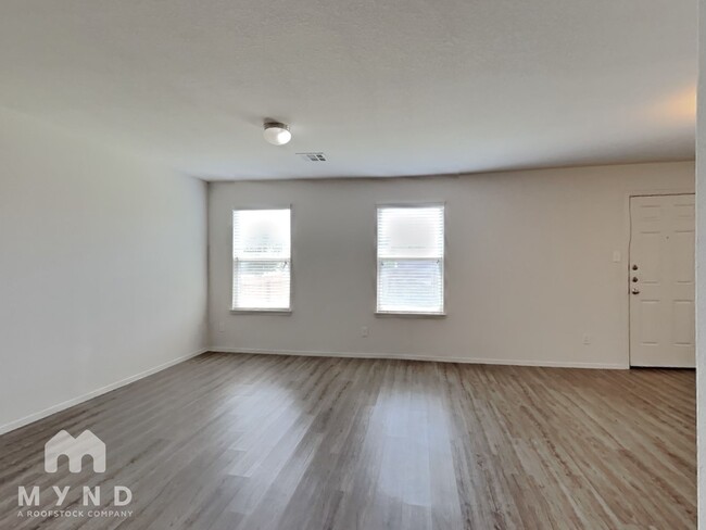 Building Photo - 9405 Apple Ridge Ln