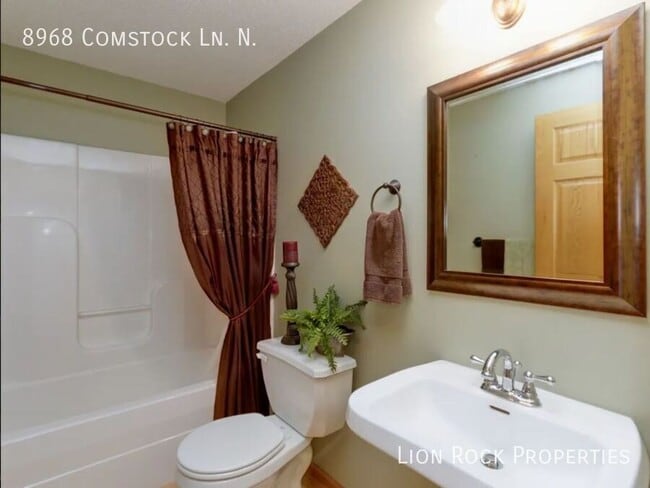 Building Photo - 8968 Comstock Ln N