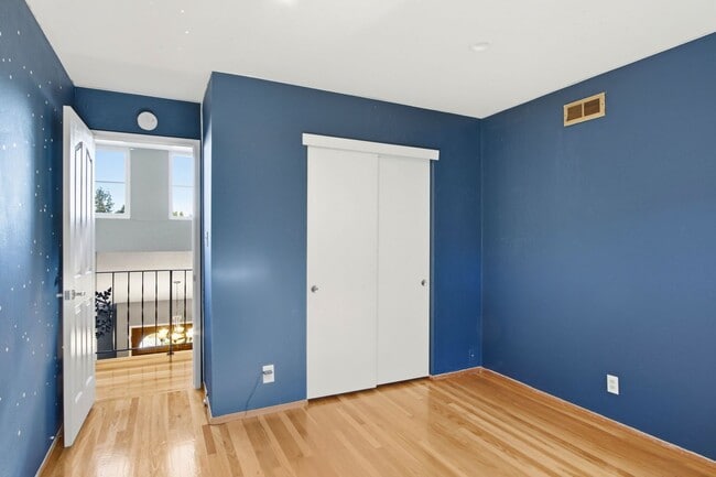 Building Photo - 6137 Banner Dr