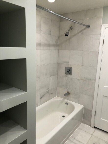 Building Photo - 1306 Fairmont St NW