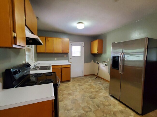 Building Photo - 1850 Dewsberry Pl