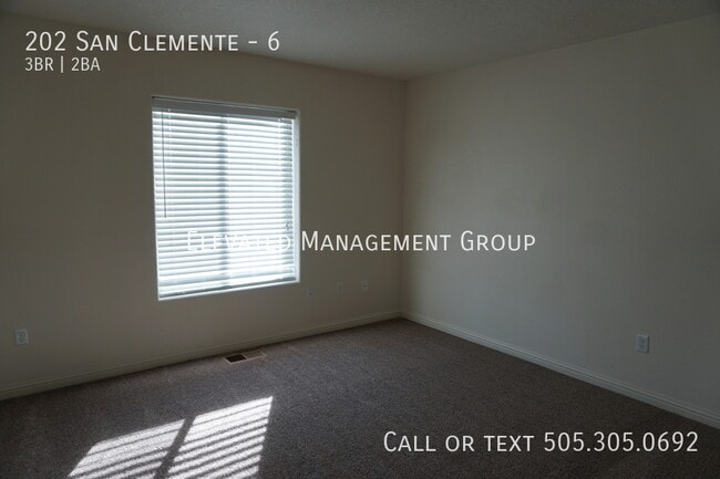Building Photo - 202 San Clemente Ave NW