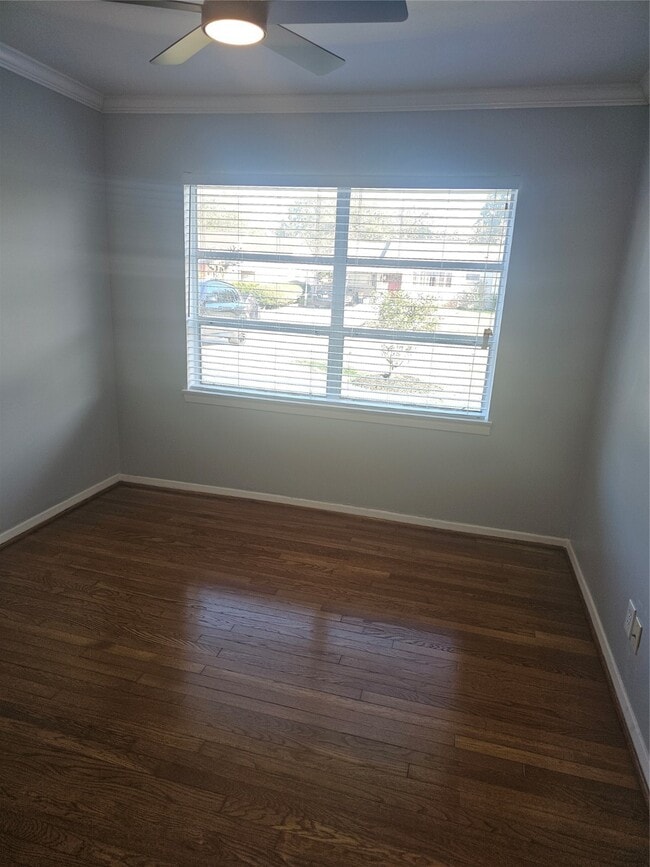 Building Photo - 10510 Sierra Dr