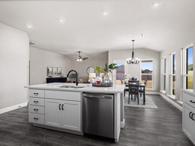 Building Photo - New Beginnings Start At AMRR: 4 bedroom / 2 bath in Apple Crossing!