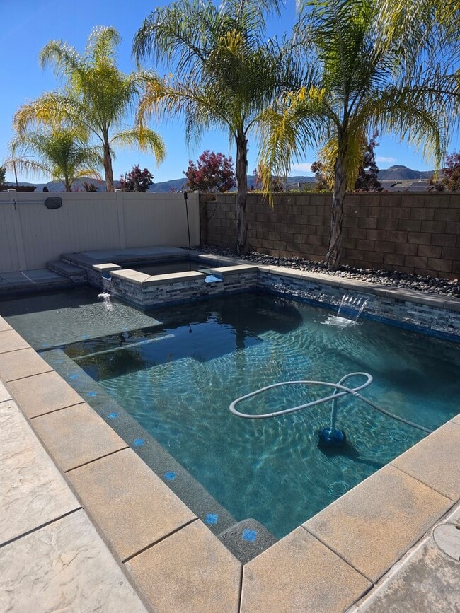 Building Photo - Gorgeous Single Level, 4 Bedroom Pool Home with Solar!