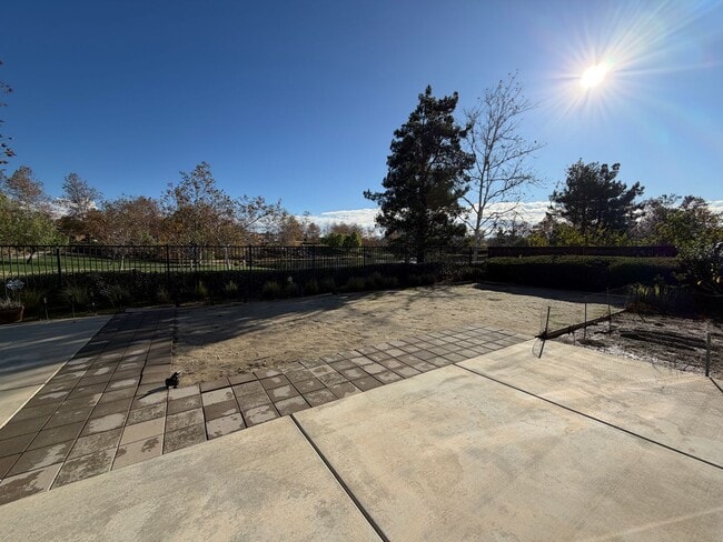 Building Photo - 37836 Divot Dr