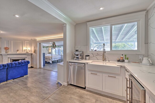 Building Photo - Looking for a great short term rental!!!!!