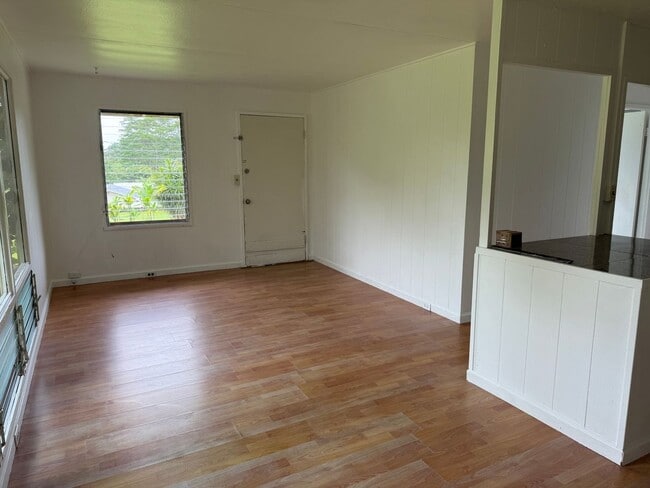 Building Photo - 17-4046-4046 Kukui Camp Rd