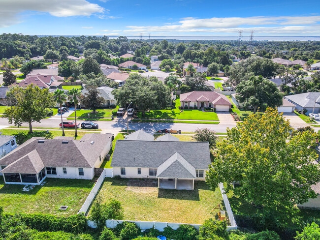 Building Photo - 374 Pine Springs Dr