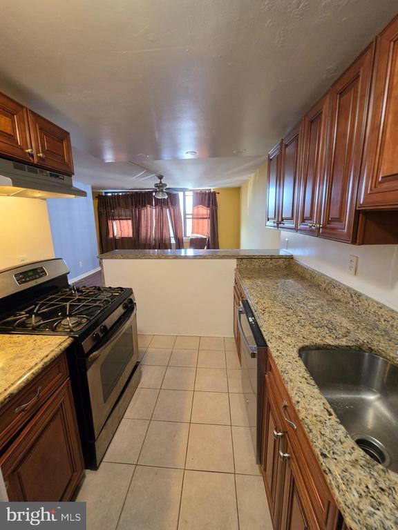 Building Photo - 4600 Duke St