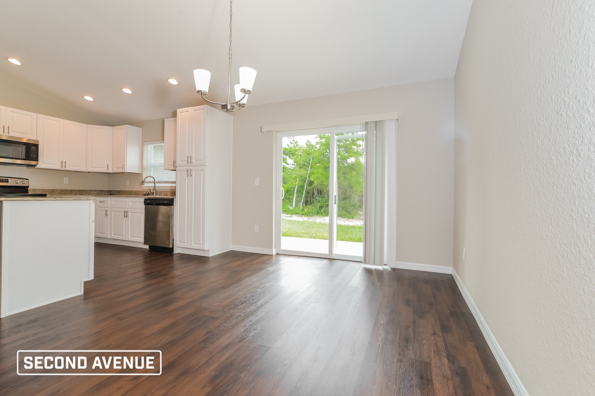 Building Photo - 15260 SW 43rd Ct