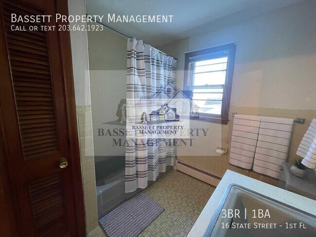 Building Photo - 16 State St