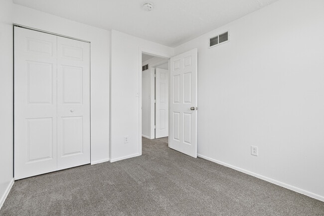 Building Photo - 287 Palma St