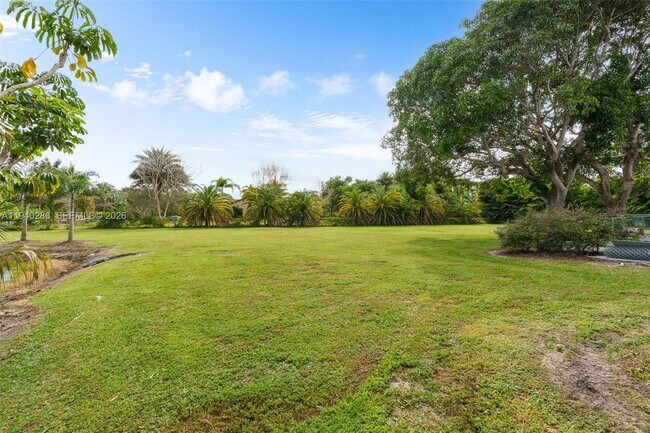 Building Photo - 7601 NW 82nd Terrace